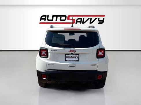 Used 2020 Jeep Renegade Latitude w/ Cold Weather Group AWD/4WD image 6