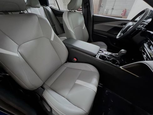 Used 2025 Toyota Camry SE w/ Multimedia Upgrade Package image 31