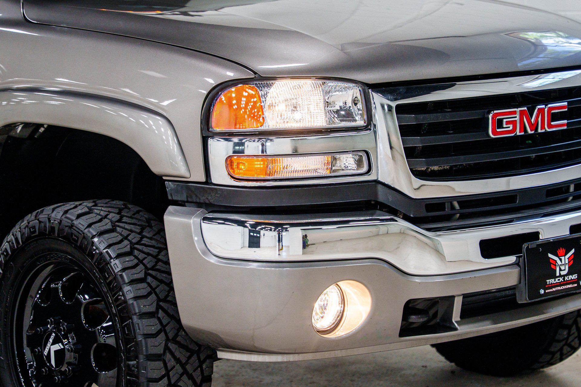 Used 2007 GMC Sierra 3500 SLT w/ Heavy-Duty Power Package AWD/4WD image 25