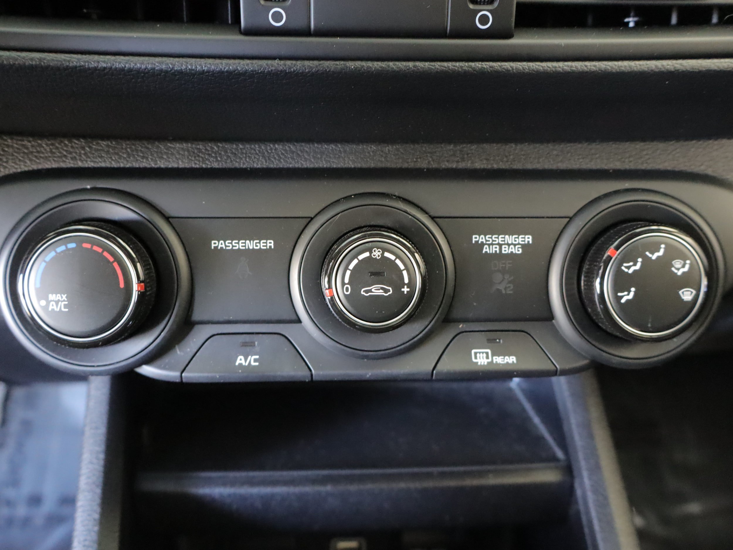 Used 2023 Kia Forte LXS FWD image 12