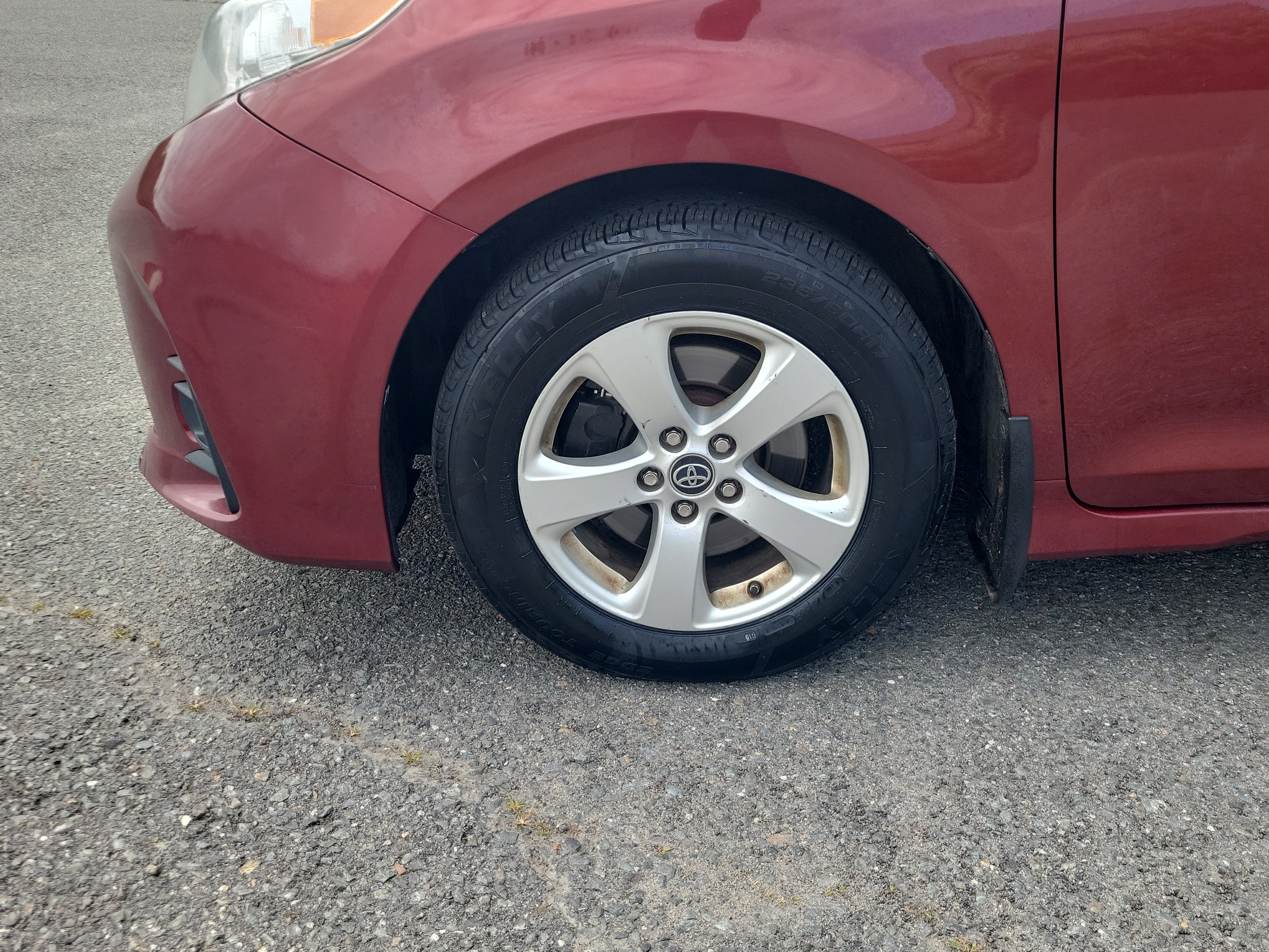 Used 2019 Toyota Sienna LE FWD image 12