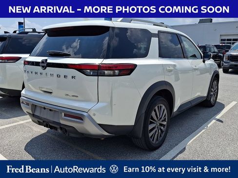 Used 2022 Nissan Pathfinder SL w/ SL Premium Package AWD/4WD image 8