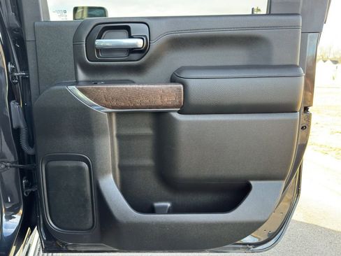 Used 2020 GMC Sierra 2500 Denali w/ Denali Ultimate Package image 22