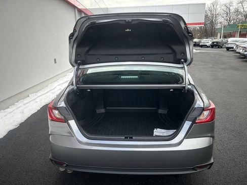 Used 2026 Toyota Camry SE image 11