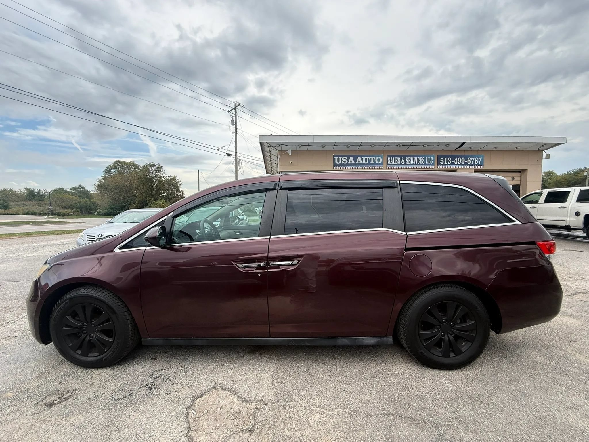 Used 2014 Honda Odyssey EX image 9