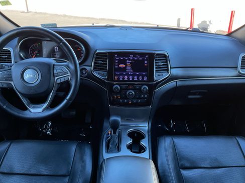 Used 2019 Jeep Grand Cherokee Limited w/ Luxury Group II image 16