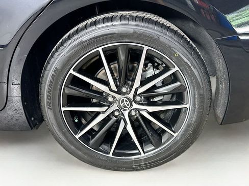 Used 2021 Toyota Camry SE FWD image 8