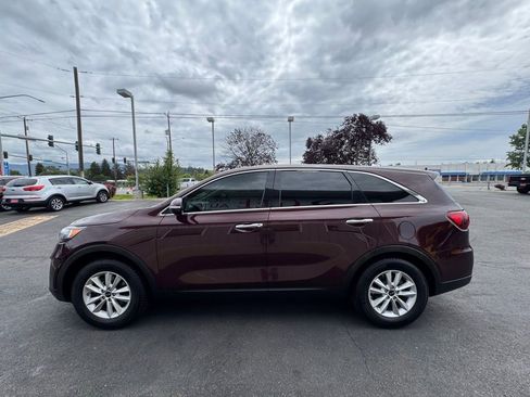 Used 2019 Kia Sorento FWD image 6