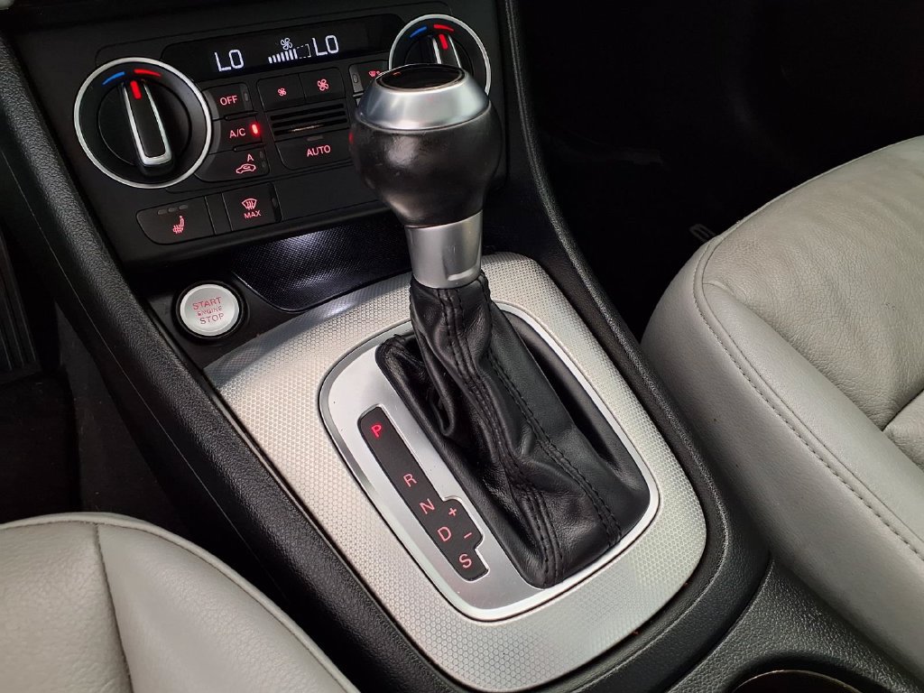 Used 2018 Audi Q3 2.0T Premium w/ Convenience Package FWD image 9