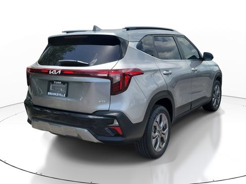 Used 2024 Kia Seltos S AWD/4WD image 6