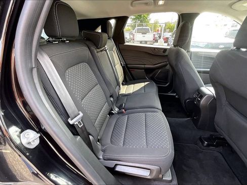 Used 2020 Ford Explorer XLT w/ Equipment Group 202A AWD/4WD image 26