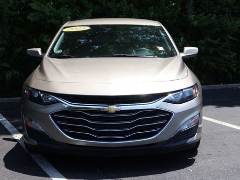Used 2023 Chevrolet Malibu LT FWD image 2