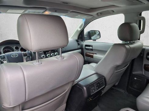 Used 2014 Toyota Sequoia Platinum AWD/4WD image 18