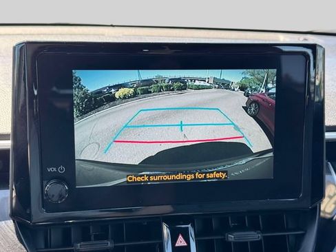 Used 2025 Toyota Corolla Cross AWD Hybrid image 33