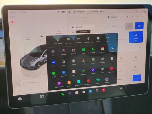 Used 2023 Tesla Model 3 Standard Range image 23