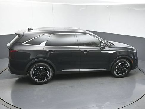 Used 2025 Kia Sorento S w/ Panoramic Sunroof Package FWD image 50