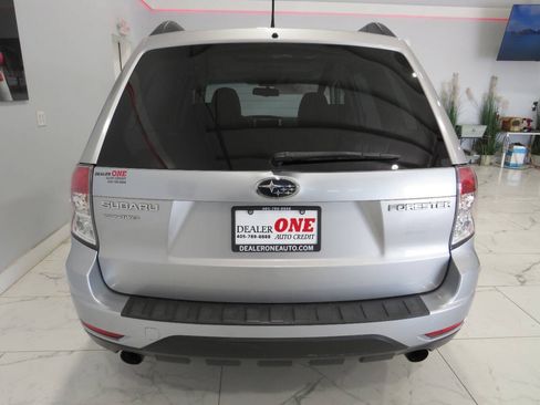 Used 2012 Subaru Forester 2.5X Premium AWD/4WD image 5