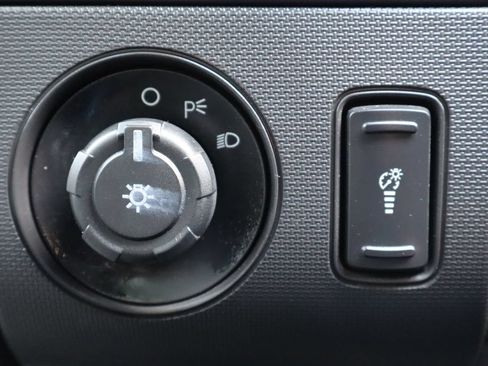 Used 2011 Ford F250 XL AWD/4WD image 29