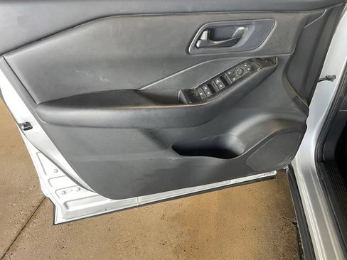 Certified 2024 Nissan Rogue S AWD/4WD image 9
