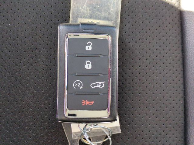 Used 2023 Jeep Grand Cherokee Altitude AWD/4WD image 33
