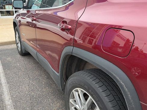 Used 2018 GMC Acadia SLE w/ Driver Alert Package I image 6