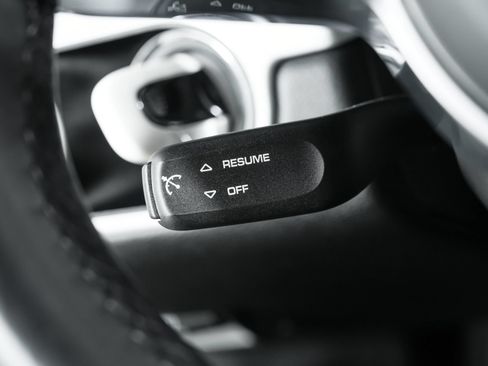 Used 2025 Porsche 718 Cayman RWD image 88