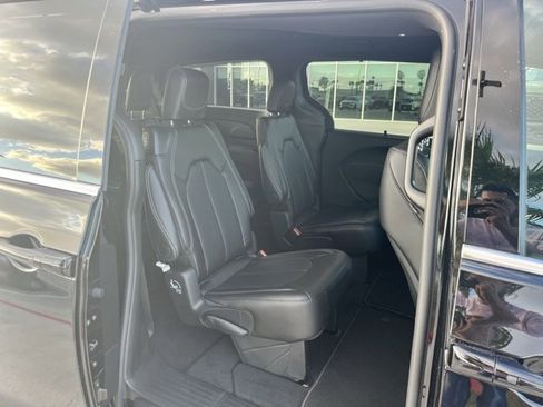 New 2026 Chrysler Voyager LX image 19