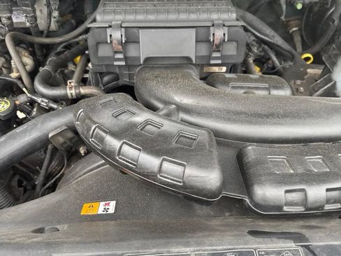 Used 2005 Ford F150 XLT AWD/4WD image 12