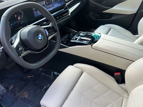 Certified 2024 BMW 530i w/ Premium Package RWD image 11