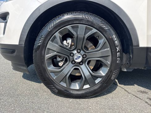 Used 2018 Ford Explorer Sport w/ Equipment Group 401A AWD/4WD image 37