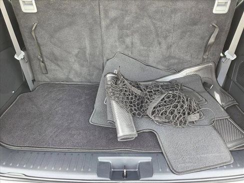 Used 2023 Toyota Highlander Limited image 6