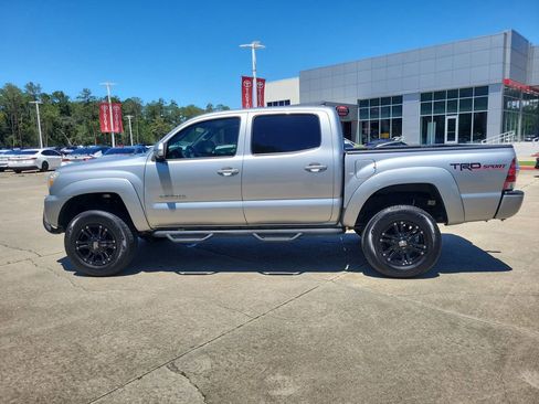 Used 2014 Toyota Tacoma PreRunner w/ TRD Sport Package RWD image 2