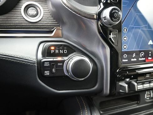 Used 2017 RAM 2500 Tradesman w/ Popular Equipment Group image 19