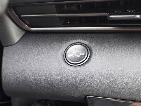 New 2025 Hyundai Elantra Sport image 28