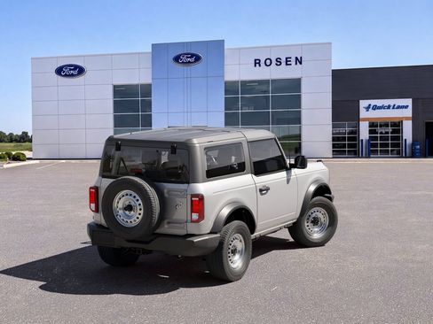 New 2026 Ford Bronco 2-Door AWD/4WD image 3