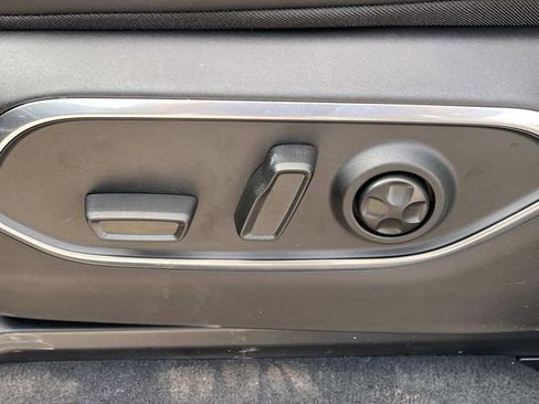 New 2026 Jeep Grand Wagoneer Limited image 21