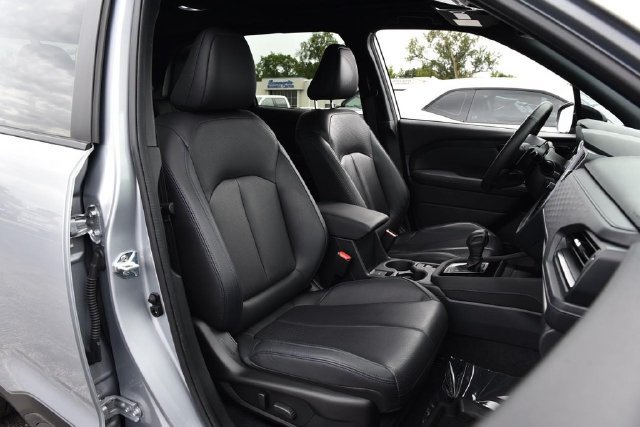 Used 2025 Subaru Forester Limited AWD/4WD image 19
