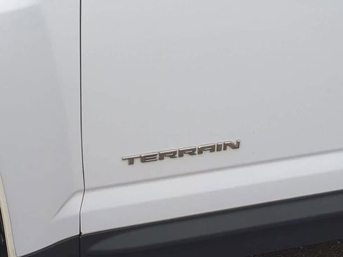 Used 2017 GMC Terrain SLE FWD image 12