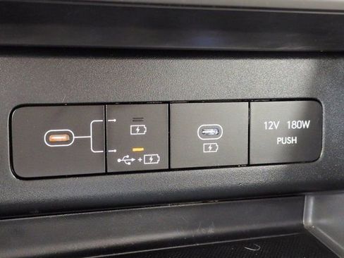 Used 2025 Hyundai Sonata SEL FWD image 19