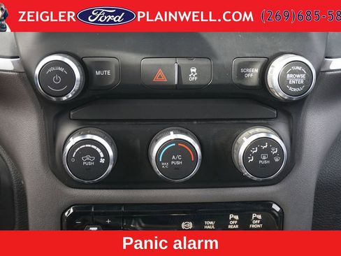 Used 2024 RAM 2500 Big Horn w/ Off Road Package AWD/4WD image 18