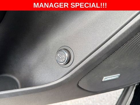 Used 2023 Chevrolet Blazer Premier w/ Driver Confidence II Package FWD image 39