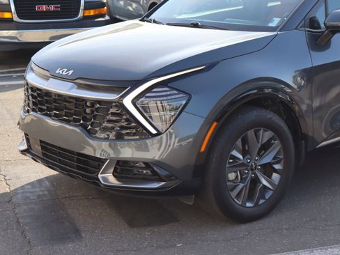 Used 2023 Kia Sportage SX Prestige image 6