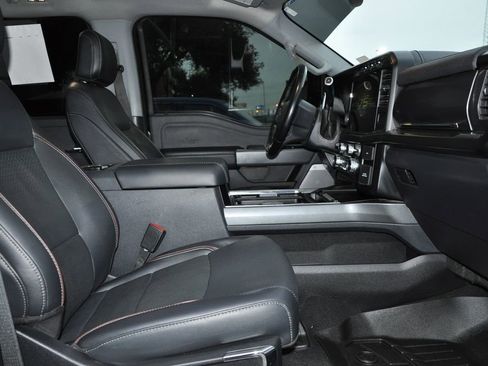 Used 2023 Ford F250 Lariat w/ Sport Appearance Package image 16