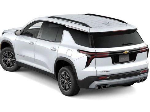 New 2026 Chevrolet Traverse LT w/ LPO, Floor Liner Package FWD image 2