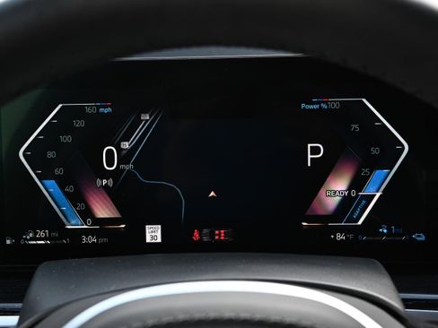 Certified 2025 BMW X5 xDrive50e w/ M Sport Package image 14