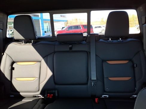 Used 2026 GMC Sierra 2500 AT4 w/ AT4 Premium Plus Package image 19