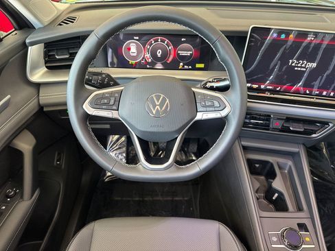 New 2026 Volkswagen Tiguan SE AWD/4WD image 13