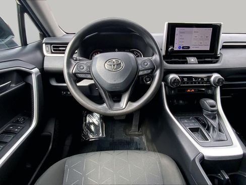 Used 2024 Toyota RAV4 XLE FWD image 6