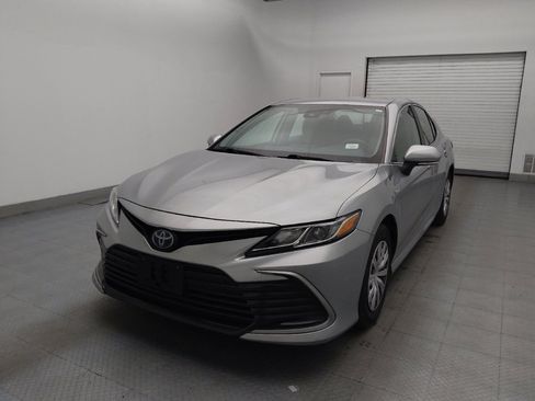 Used 2021 Toyota Camry LE image 15