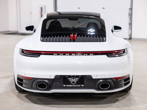 Used 2022 Porsche 911 Carrera image 8